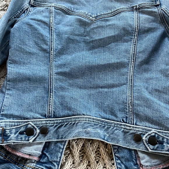 Abercrombie & Fitch Vintage Distressed Light Blue Short Denim Jacket Trucker Med - Picture 12 of 14